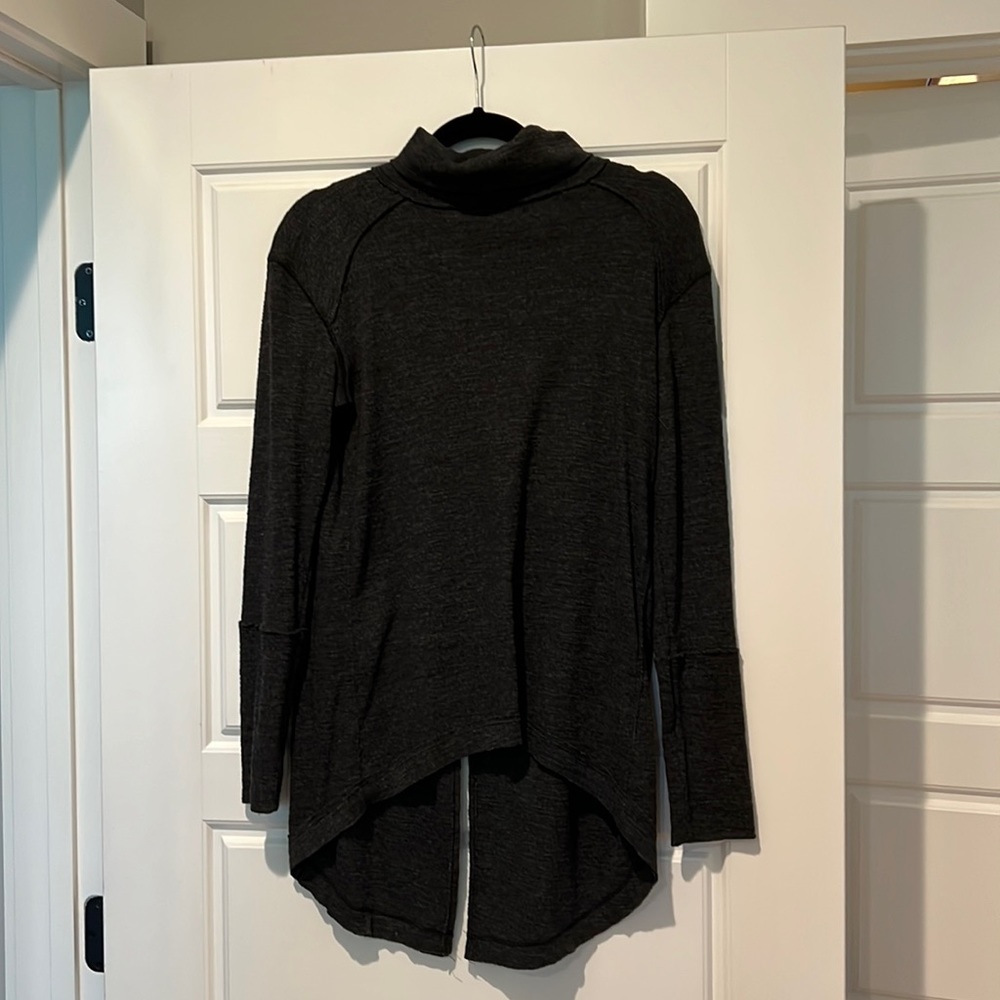 Free People long sleeve turtle neck